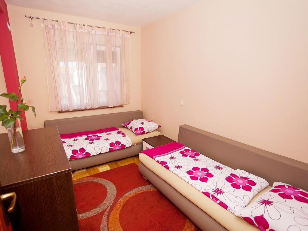 Apartment Zadar Diklo Borik Vir Zimmer foto