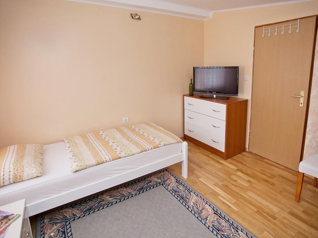 Apartment Zadar Diklo Borik Vir Zimmer foto